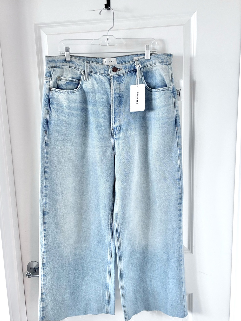 FRAME Le Low Baggy Wide Leg Jeans NWT Light Wash Cropped Denim Size 31